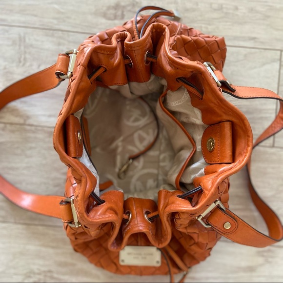 SET of used Michael Kors shoulder bag and wallet - Picture 3 of 6